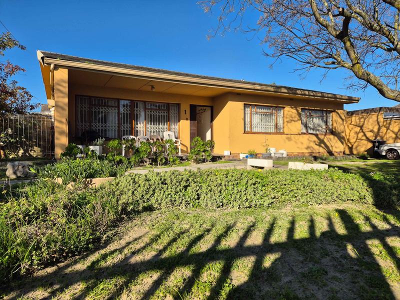 To Let 3 Bedroom Property for Rent in Glenhaven Western Cape